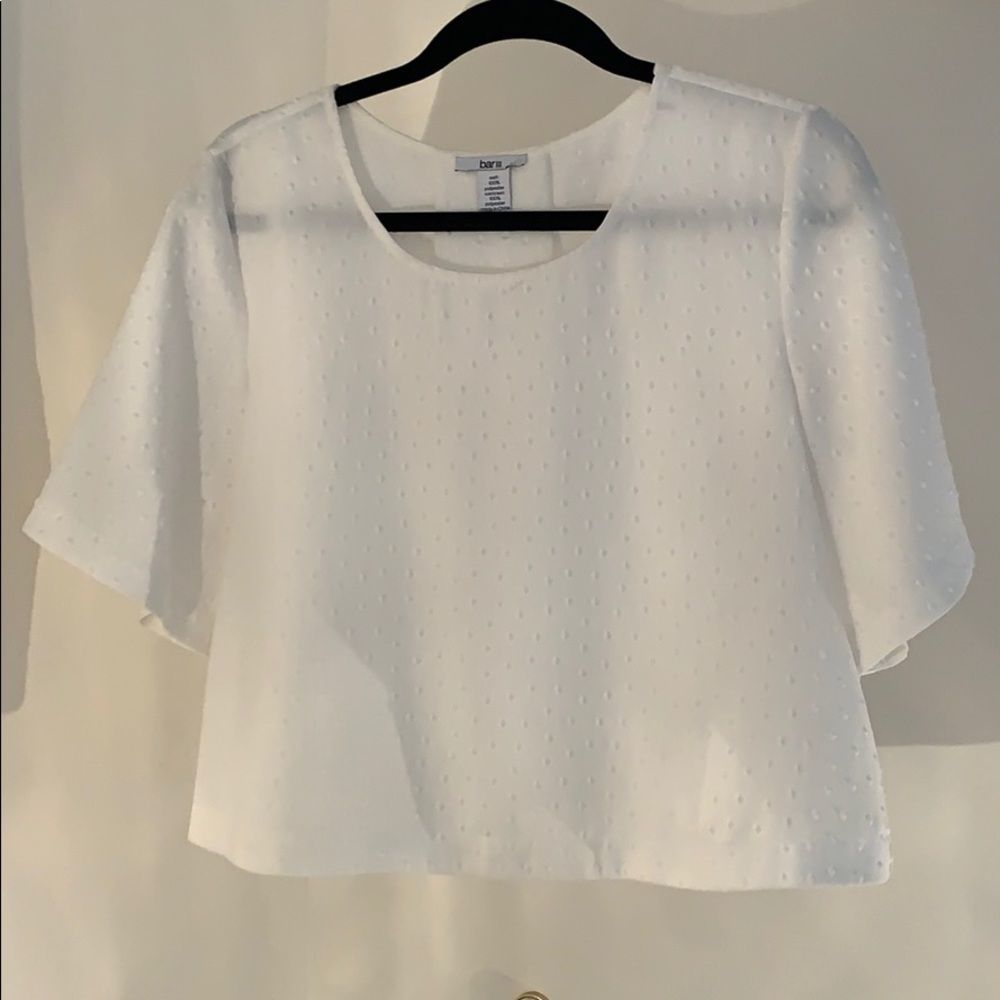 White Crop Top With Textured Pattern - image 1